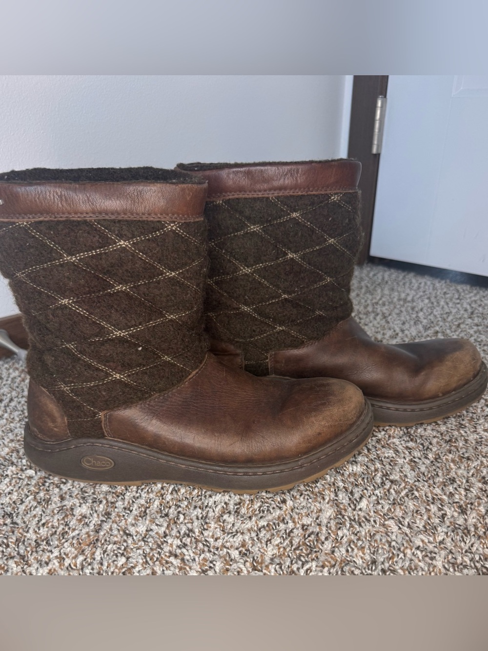Chaco Creedence Tall Women’s Size 10 Brown Leather Wool Winter Boots Vibram